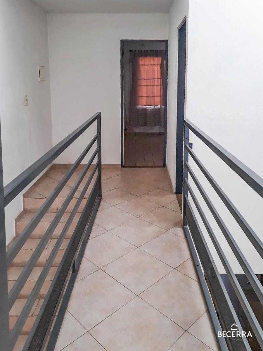 PH en Venta en William Morris 2