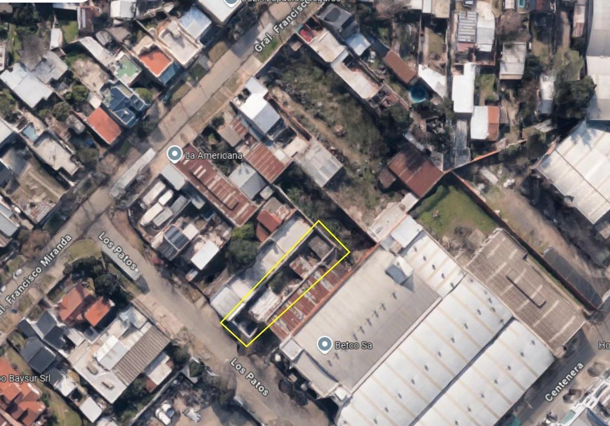 Lote con Estructura Para Galpón en Hurlingham 2