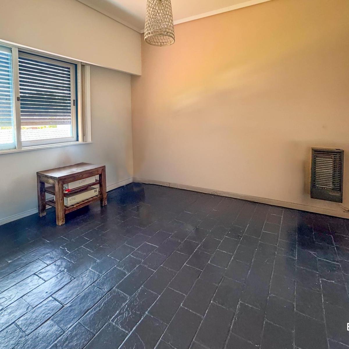 Venta Departamento 3 Amb Hurlingham 2