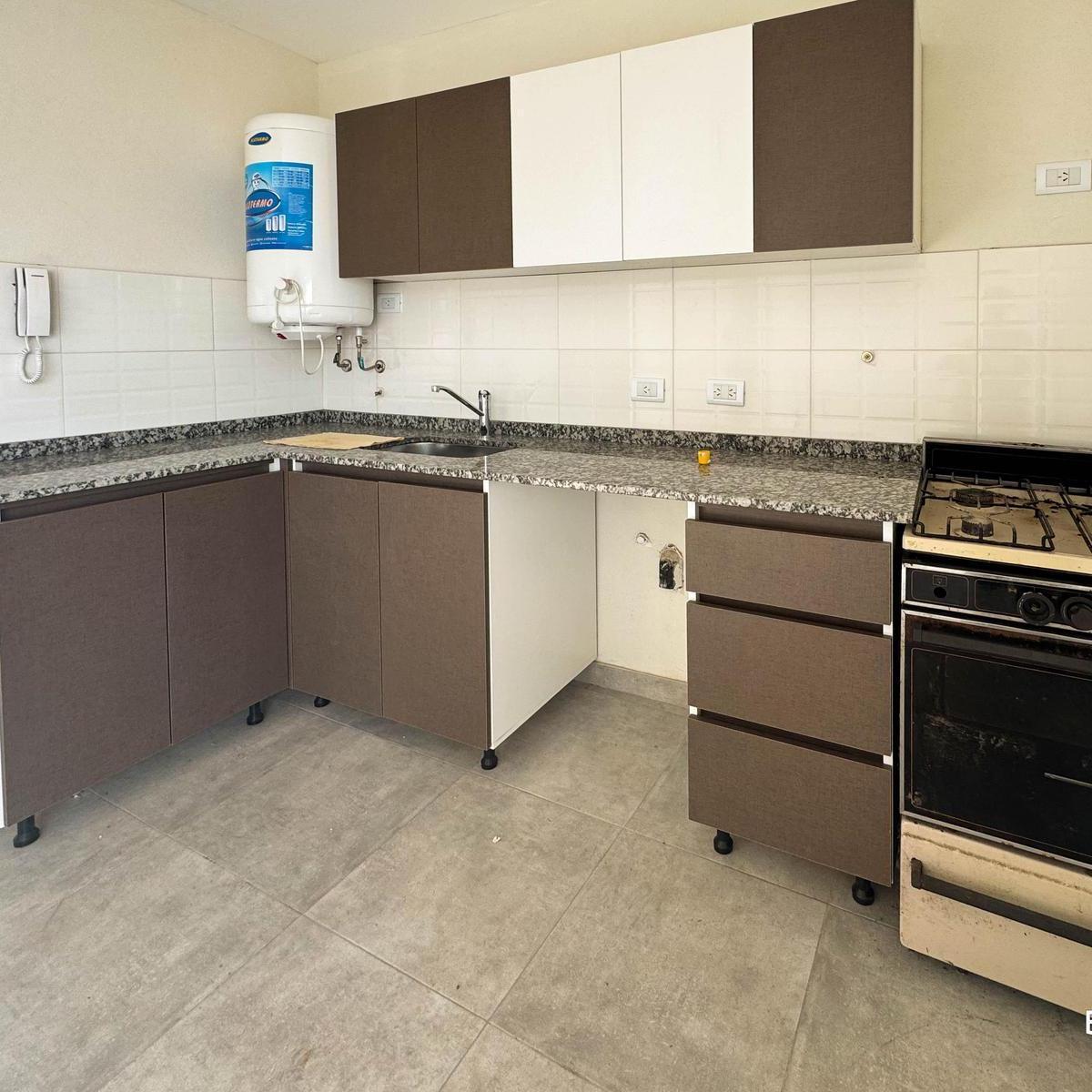 Departamento 3 Amb Primer Piso a Estrenar en Venta en Villa Club 2