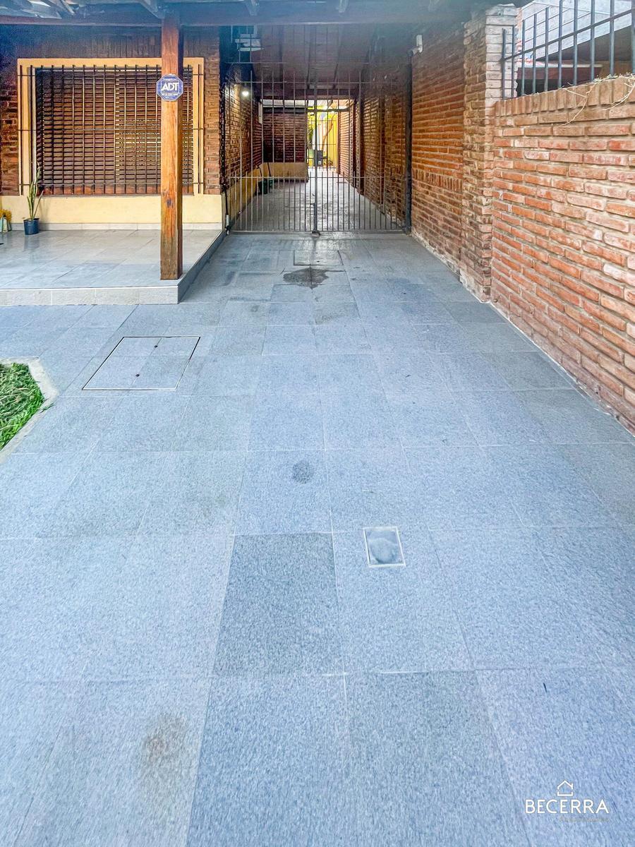 Chalet en Venta en Parque Johnston 2