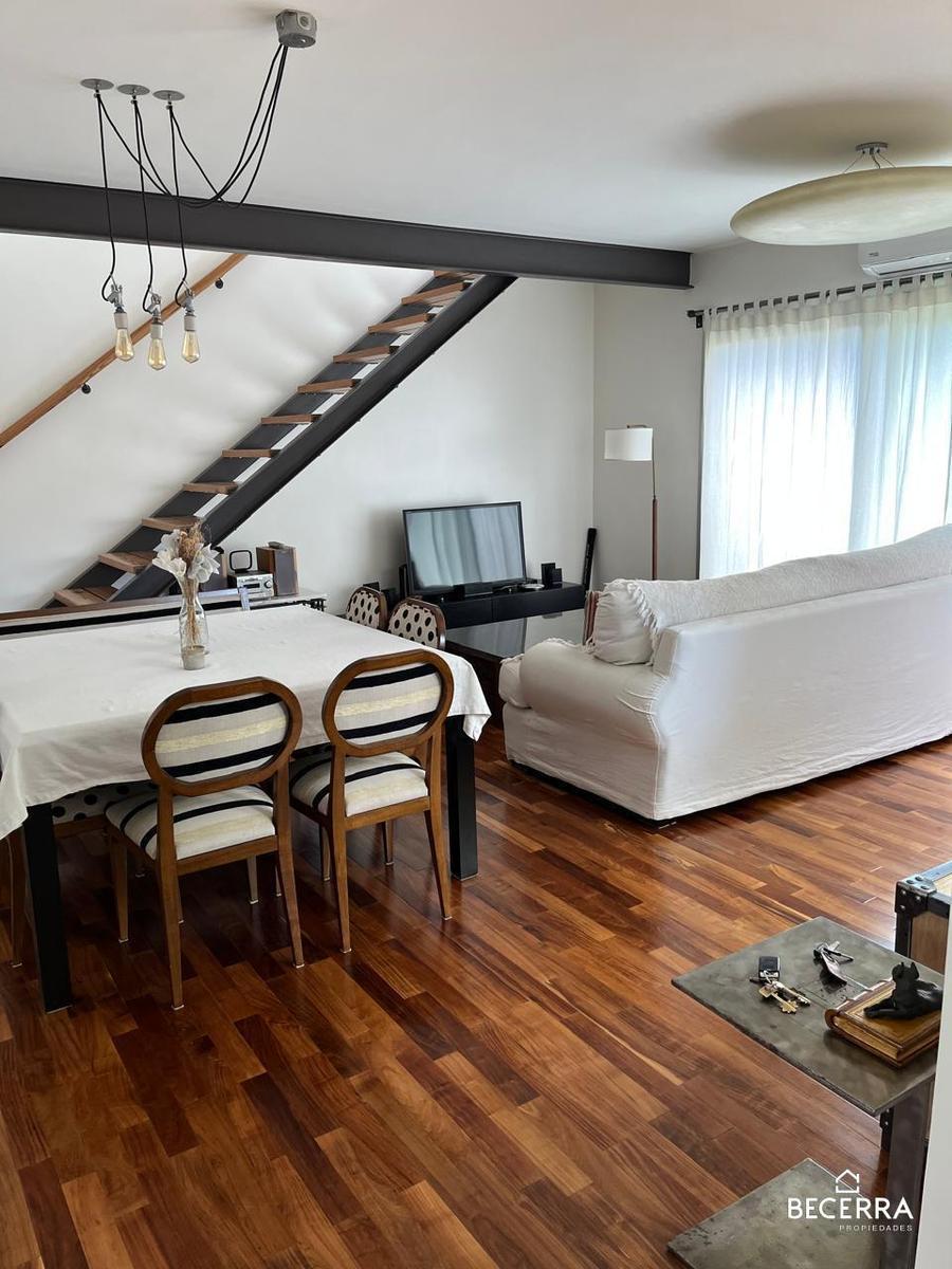 Casa en venta de 5 ambientes en barrio cerrado El Pasaje - Hurlingham