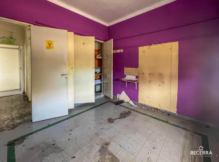 Departamento para Oficinas o Consultorios en el Centro de Hurlingham 5