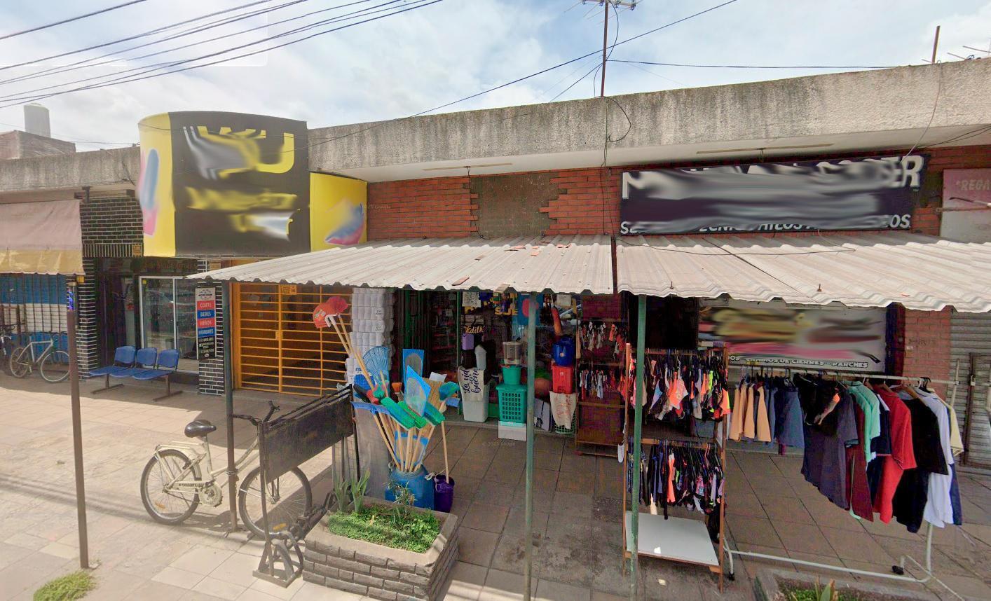 3 Locales en Venta en William Morris