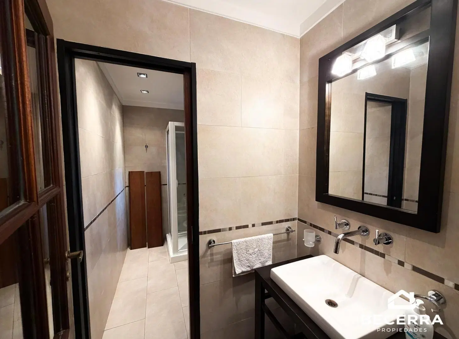 Casa en Venta en Barrio Inglés - Hurlingham 5