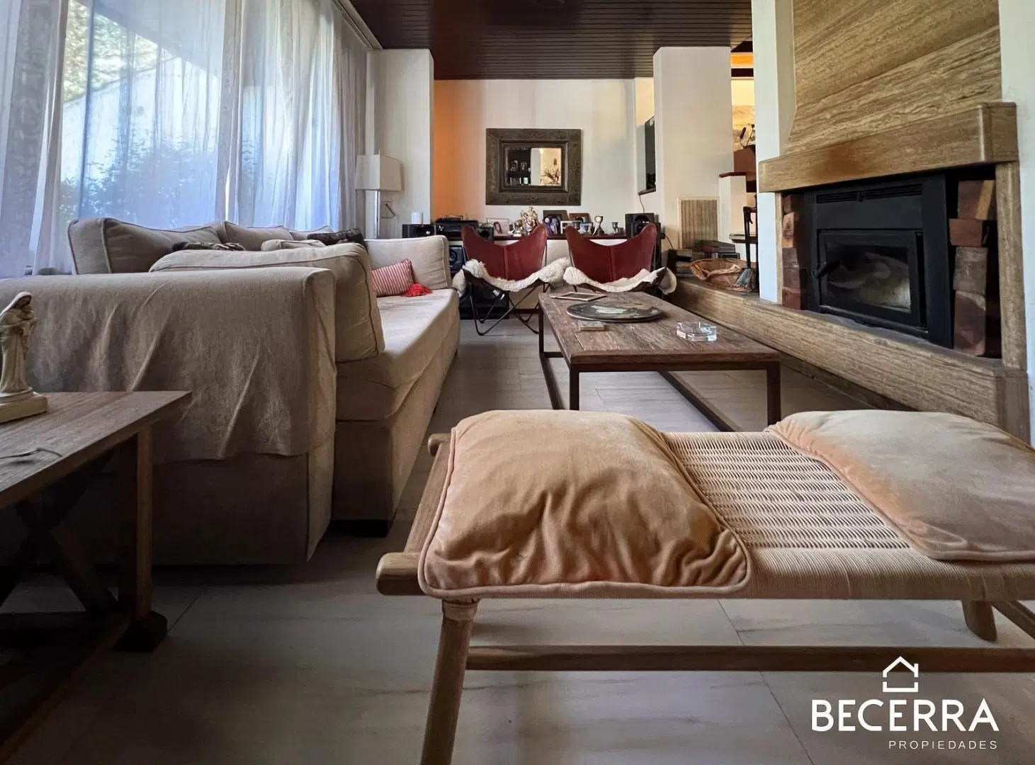 Imponente Casa de Estilo y Diseño en Venta - A 1 cuadra de la Plaza de Hurlingham 3