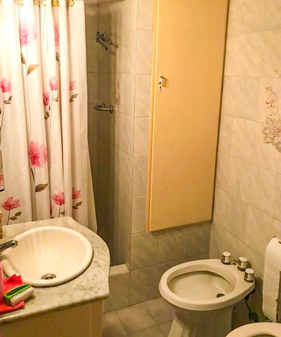Foto de Casa PH 3 ambientes en Venta en Hurlingham, imagen 5