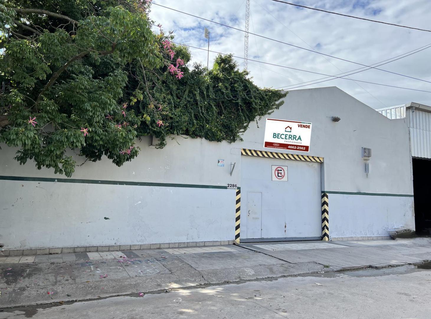 Foto de Galpón en Venta en Parque Quirno, imagen 3