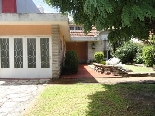 Foto de Casa en Venta en Hurlingham, imagen 2