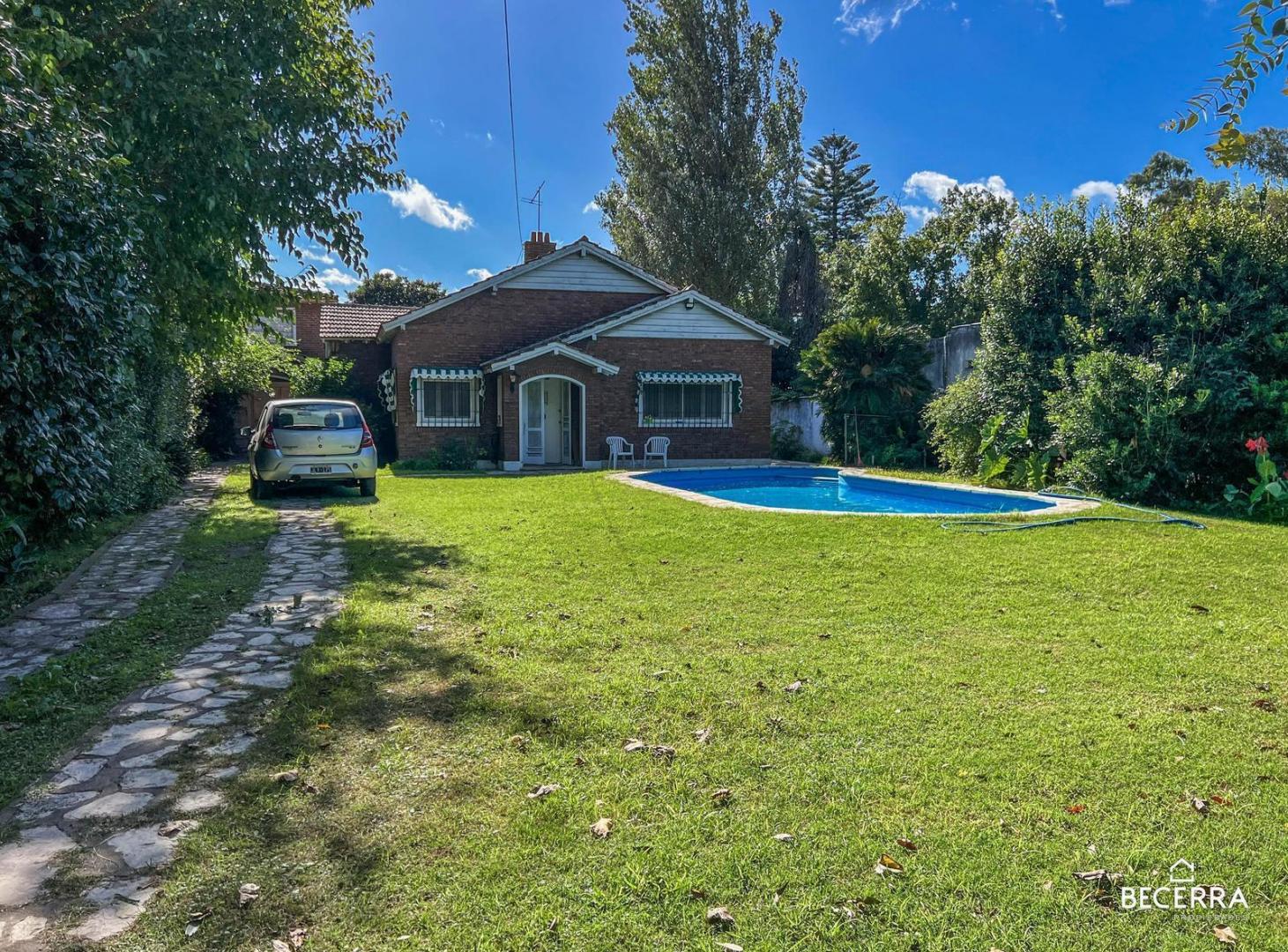 Foto de Casa en Venta en Villa Club - Hurlingham, imagen 2