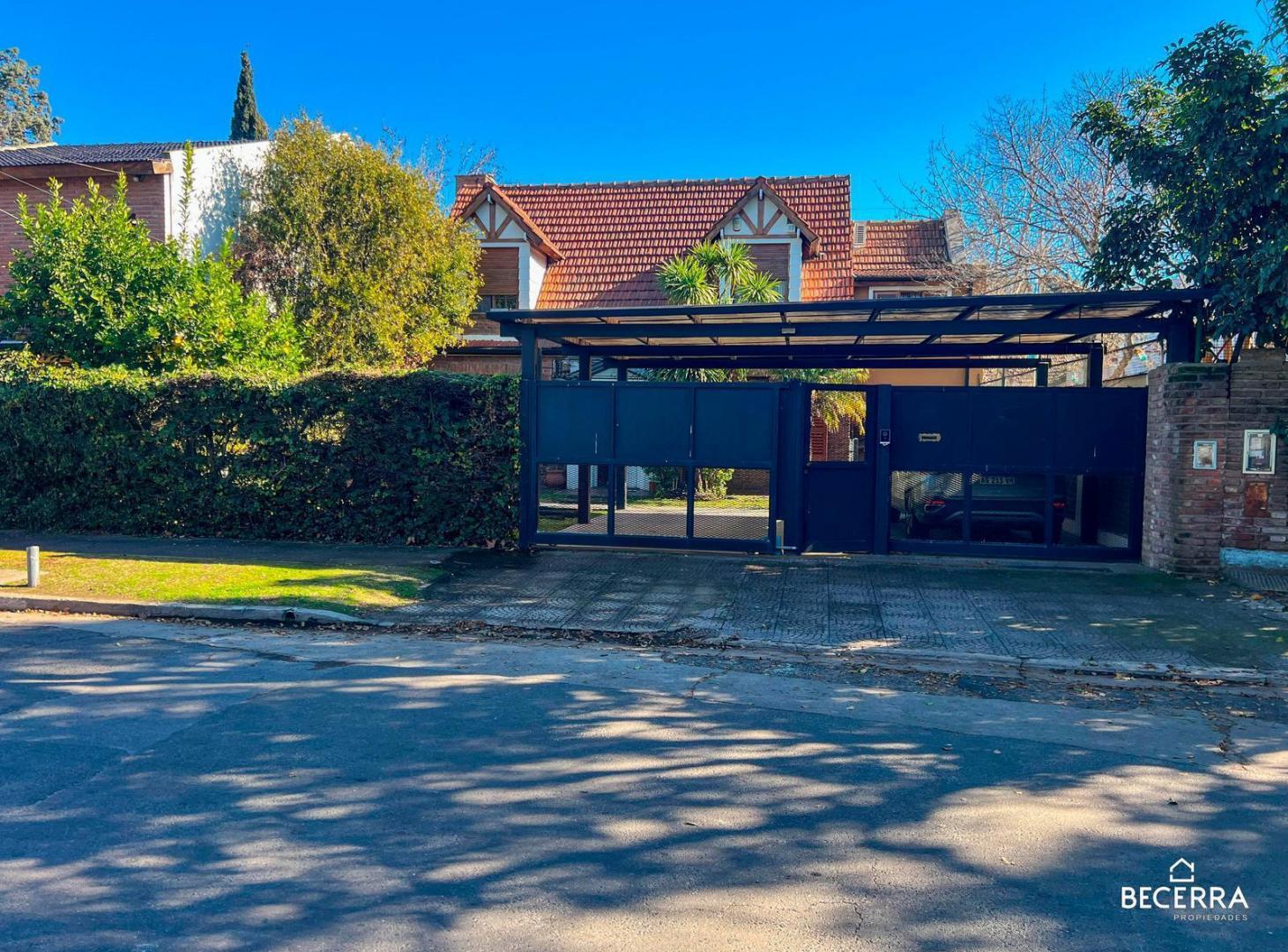 Foto de Chalet en Venta en Hurlingham, imagen 2