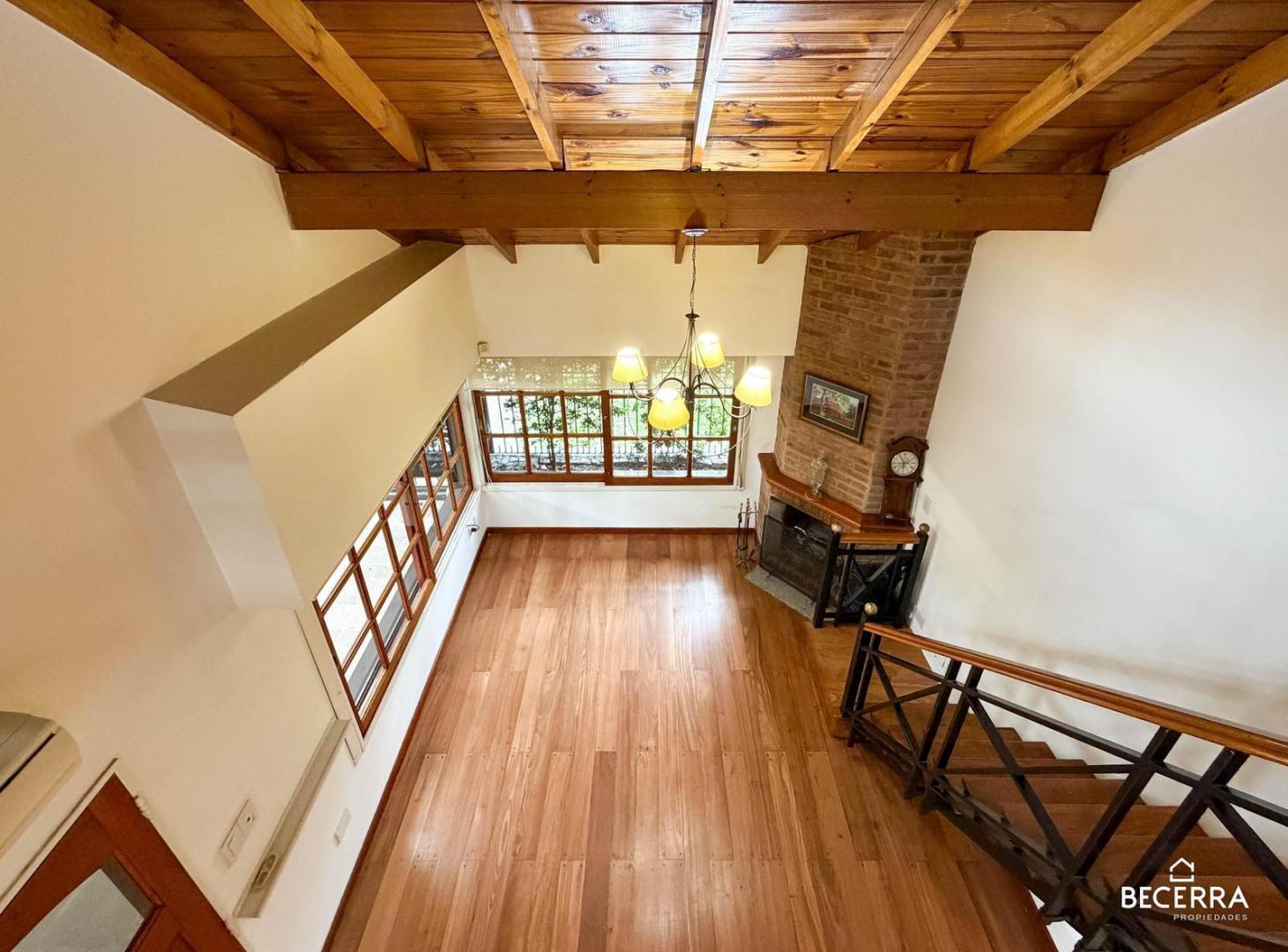 Foto de Casa en Venta en Parque La Luz - Hurlingham, imagen 1