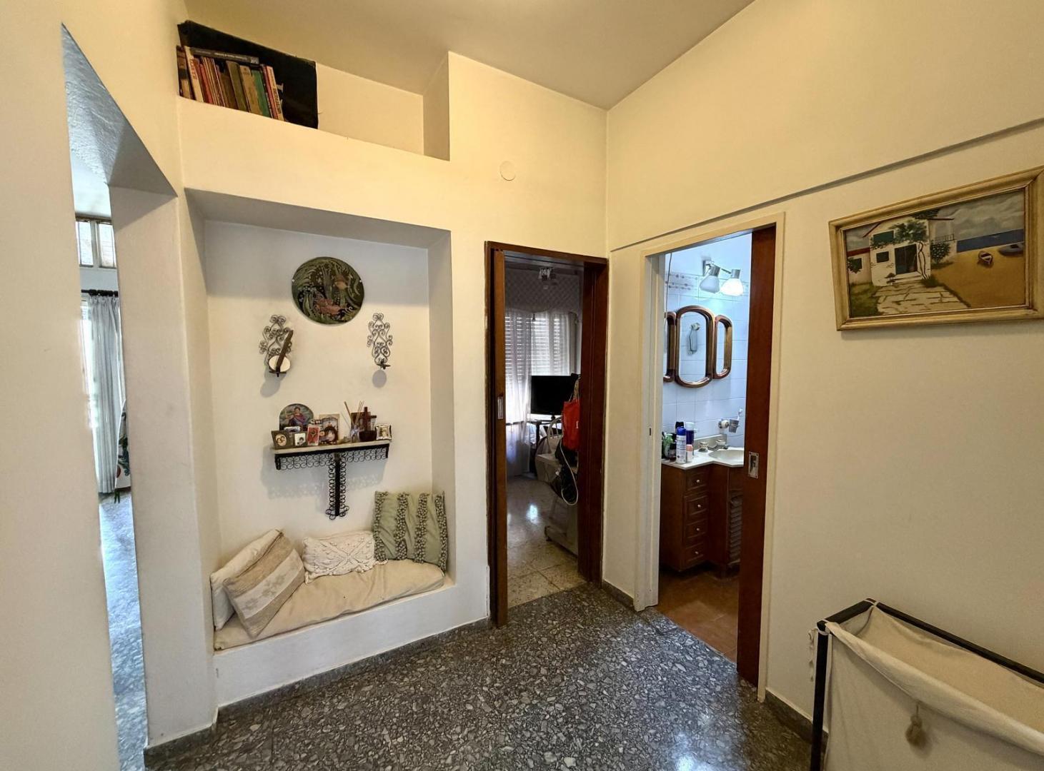 Foto de Casa en Venta en Villa Alemania - Hurlingham, imagen 2
