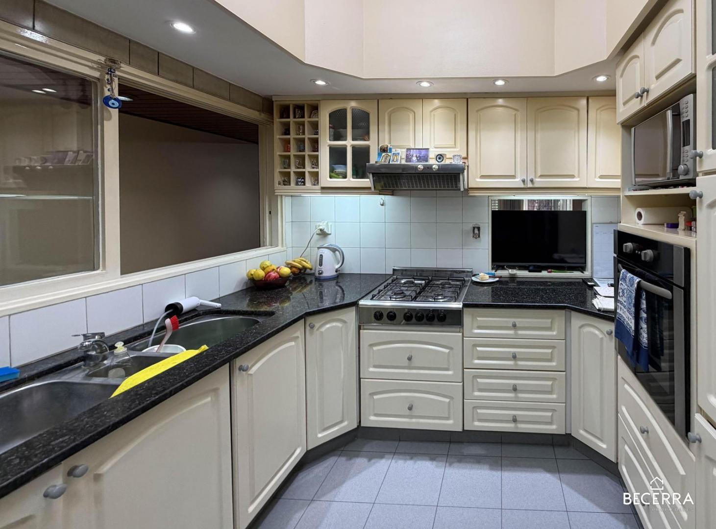 Foto de Casa en Venta en Parque Quirno - Hurlingham, imagen 1