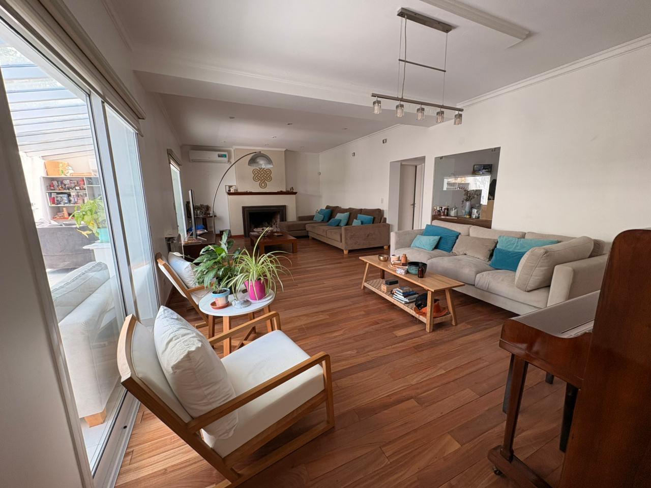 Foto de Casa en Venta en Hurlingham Centro, imagen 1