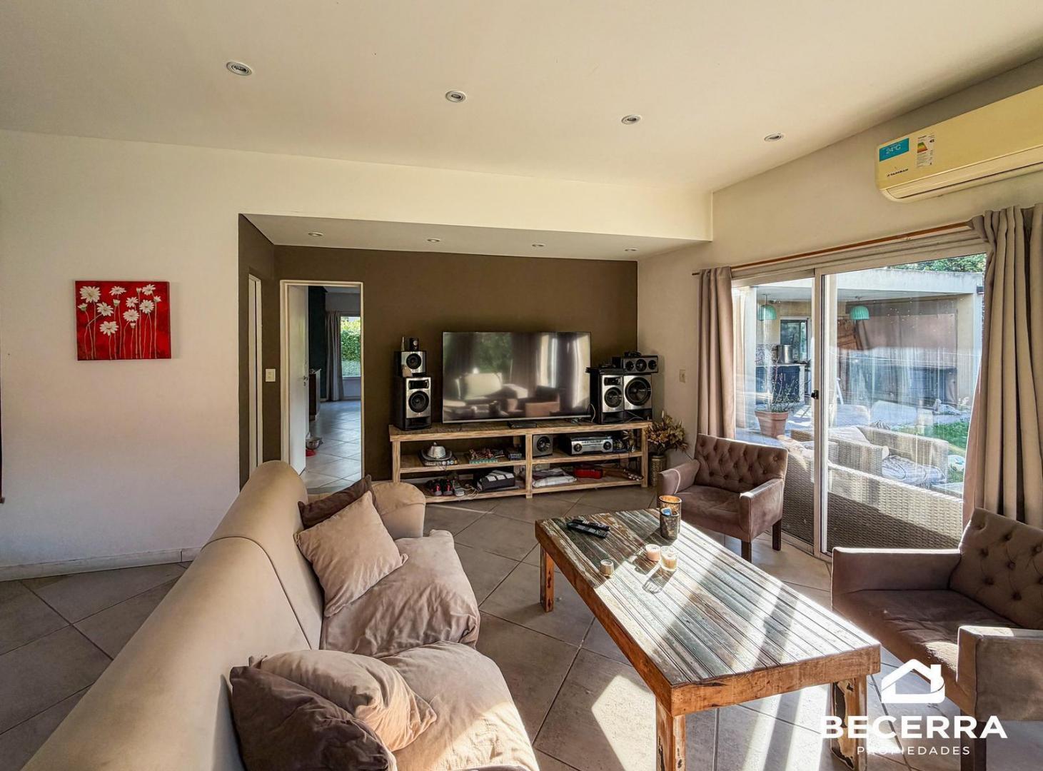 Foto de Casa en venta – Barrio La Leonor | Ubicación privilegiada, imagen 3