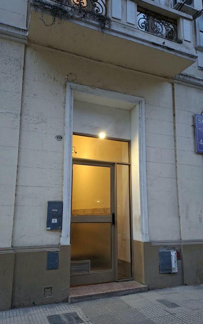 Foto de DEPARTAMENTO UBICADO EN URIBURU 1015, EN 2° PISO POR ESCALERA EN, imagen 2