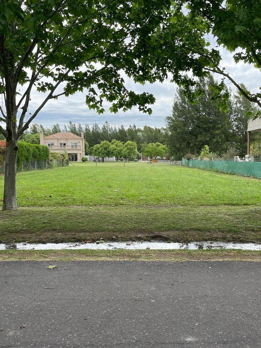 Venta Lote Haras del Sur con anticipo y cuotas