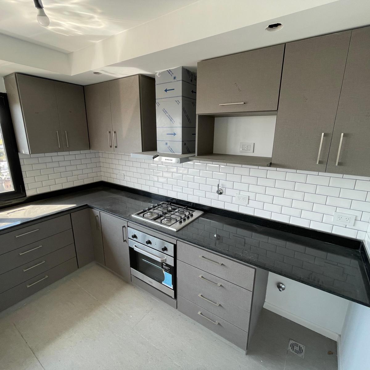 Alquiler Piso 3 Ambientes con Cochera 2
