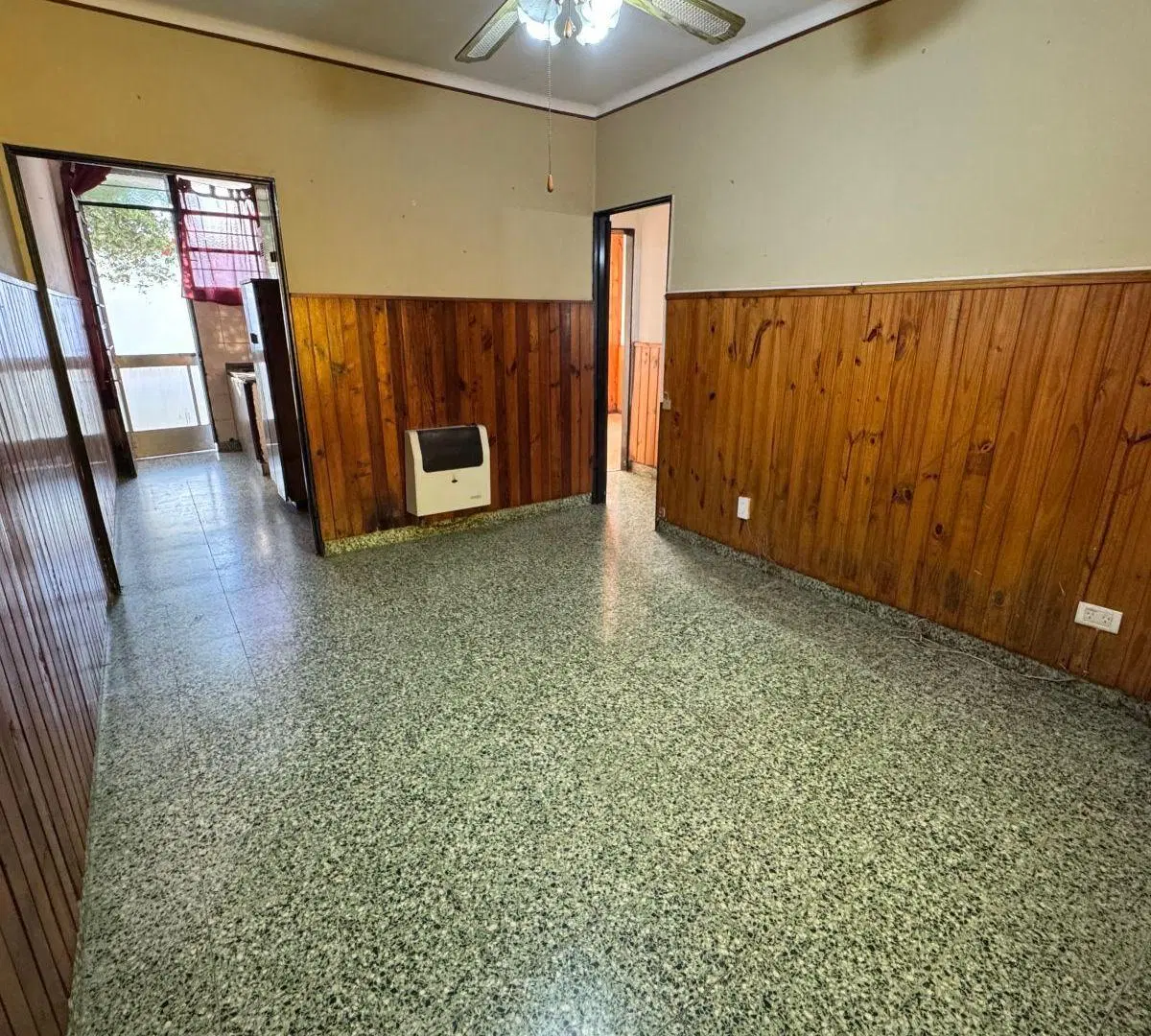 Venta casa 3 ambientes con cochera y patio 1