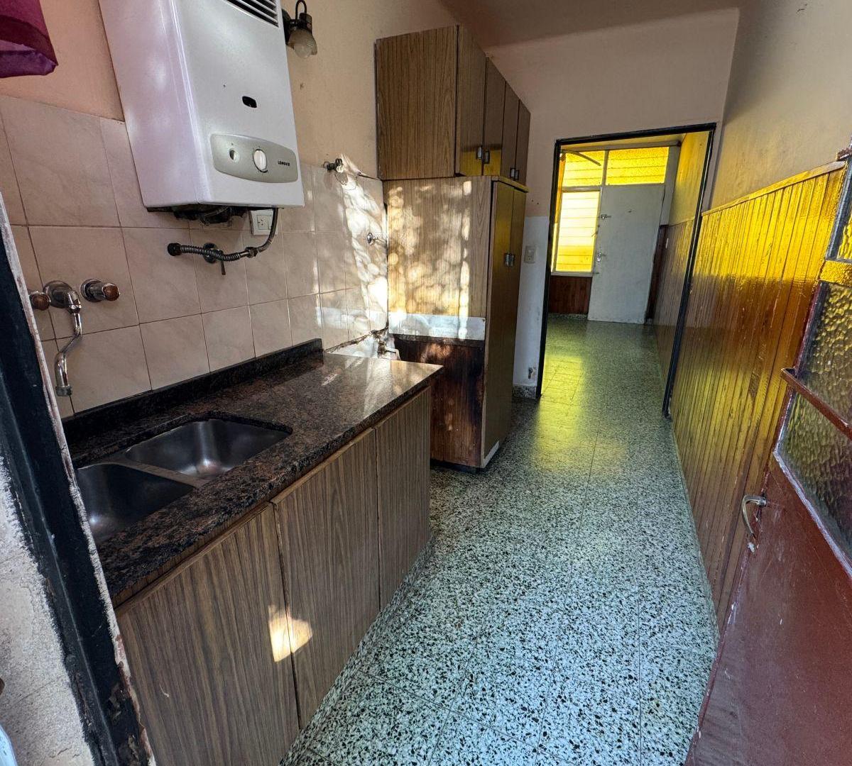 Foto de Venta casa 3 ambientes con cochera y patio, imagen 4
