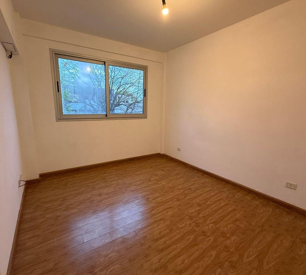 Foto de ALQUILER DEPARTAMENTO 2 AMBIENTES CON COCHERA, imagen 5