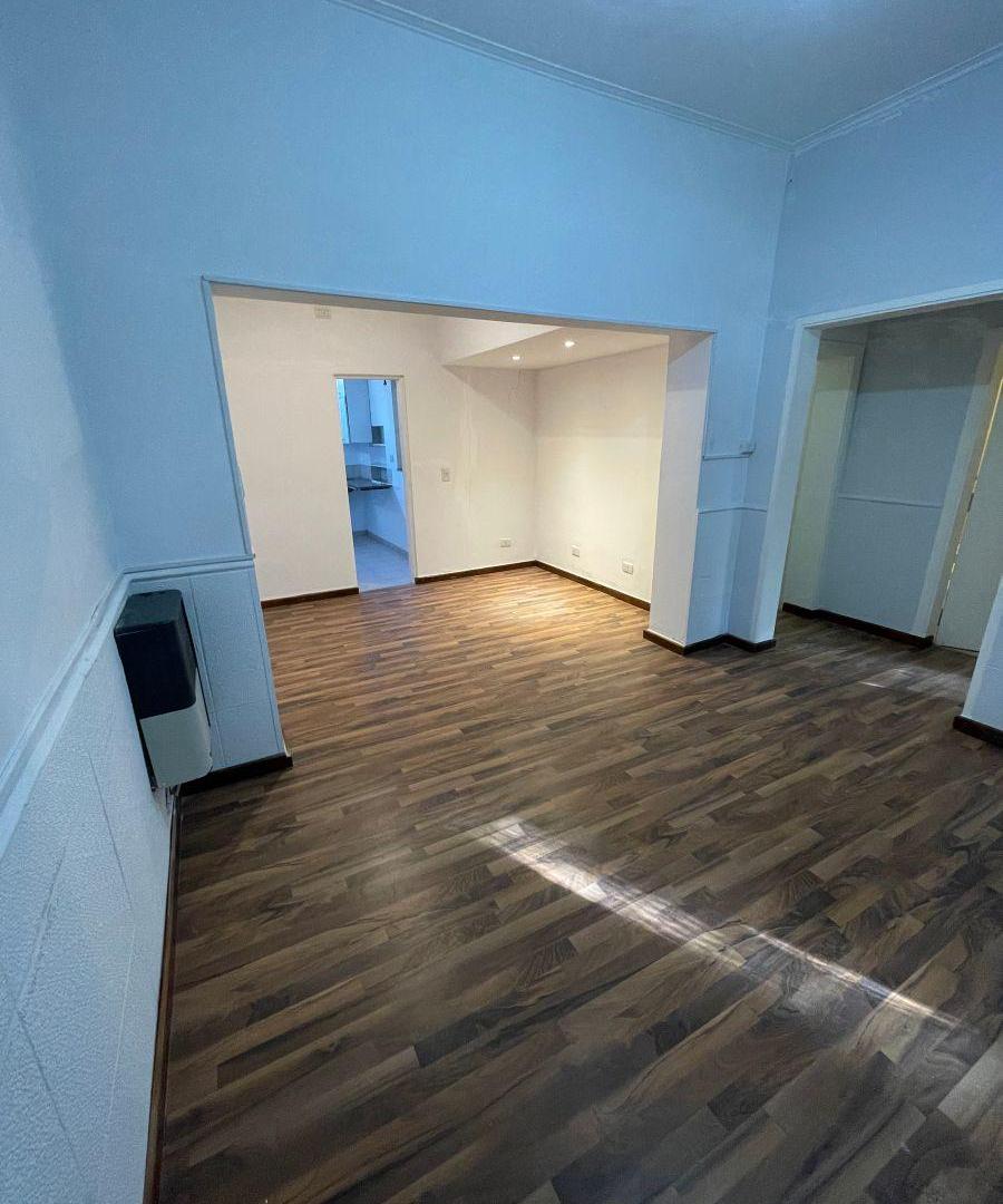 Foto de Venta PH 3 ambientes La Plata, imagen 1
