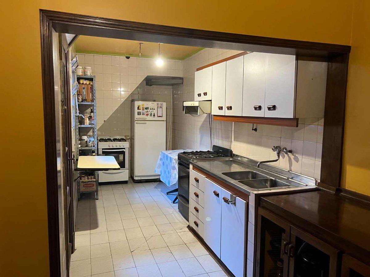 Venta Casa de 7 Amb en 2 Plantas en Almagro 3