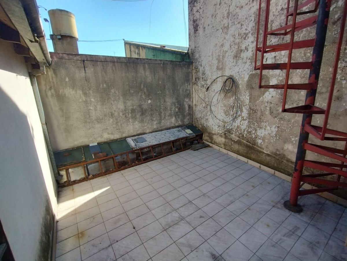 Venta, Hermoso Chalet a Refaccionar 2