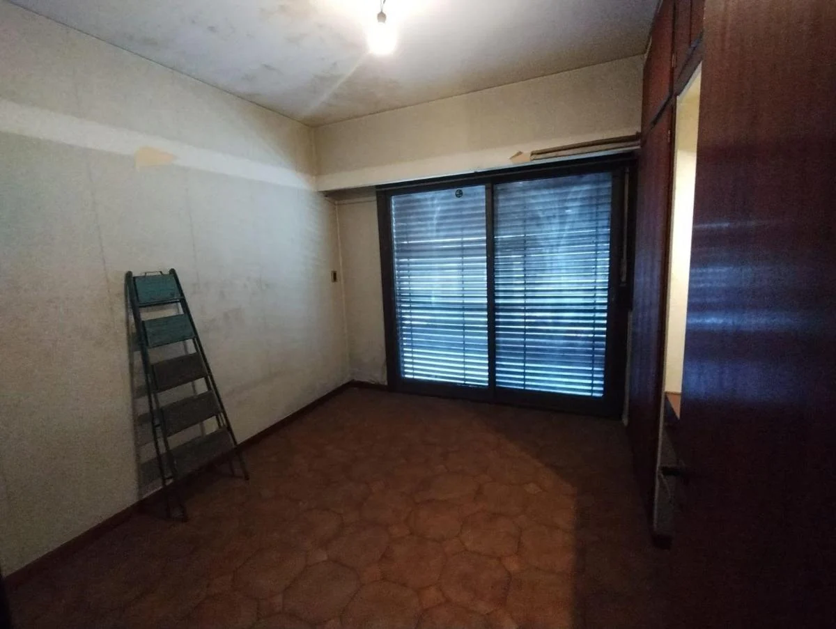 Venta, Hermoso Chalet a Refaccionar 3
