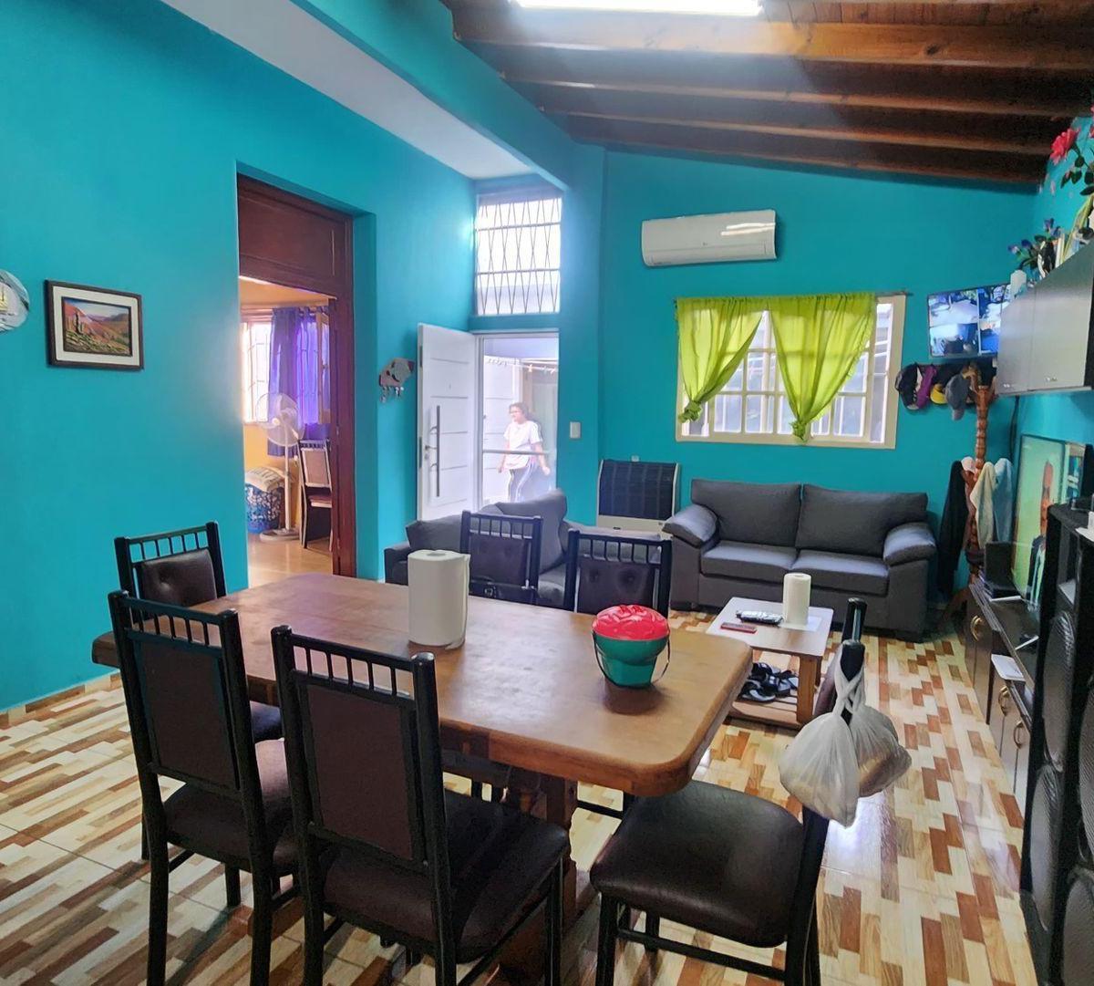Venta Casa Reciclada a Nueva, Pompeya, 4 Amb. Lote 5