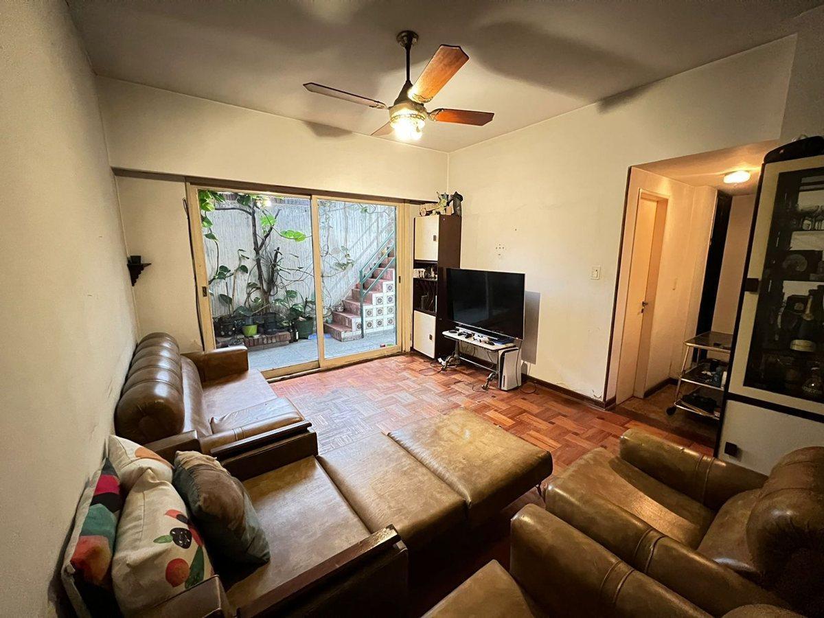 Venta Casa de 6 Amb en 2 Plantas, Patio y Terraza 2