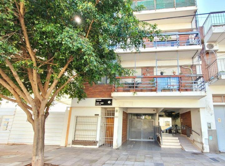 VENTA DEPARTAMENTO DOS AMBIENTES PARQUE CHAS 5