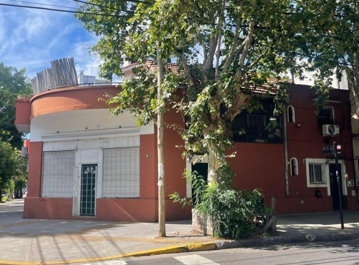 ALQUILER LOCAL COMERCIAL EN ESQUINA SAAVEDRA 2