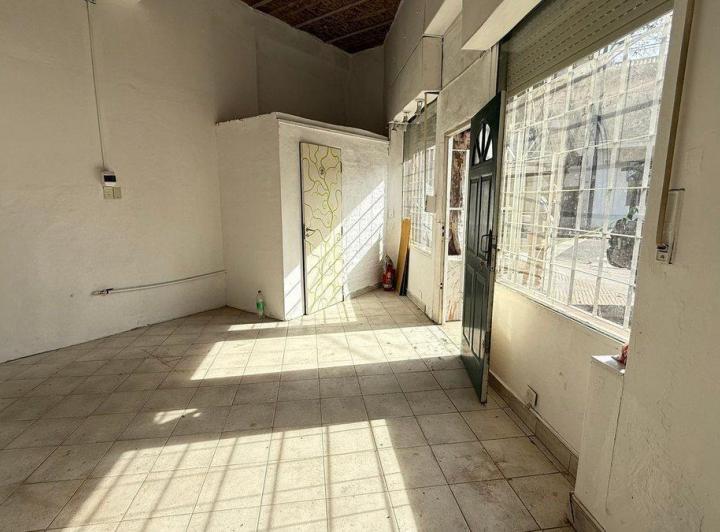 ALQUILER LOCAL COMERCIAL EN ESQUINA SAAVEDRA 3