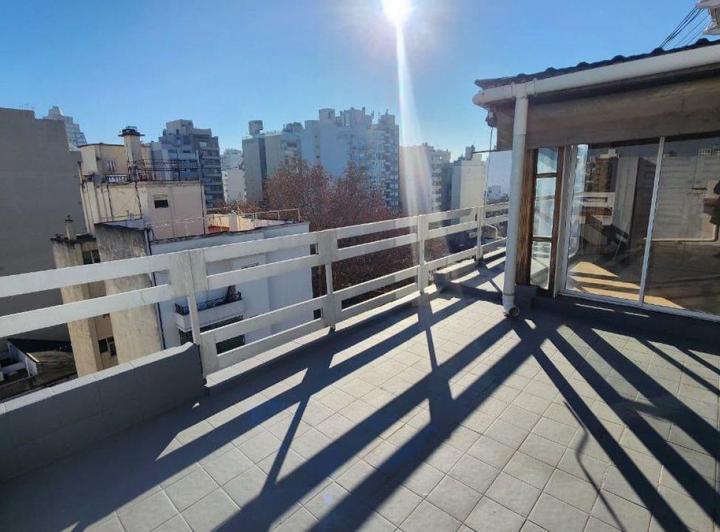 Alquiler Almagro, 2 amb. c/ terraza propia. 2
