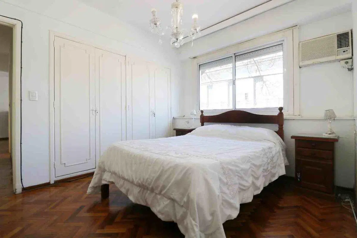 Venta departamento 3 Amb c/balcón frente Caballito 3