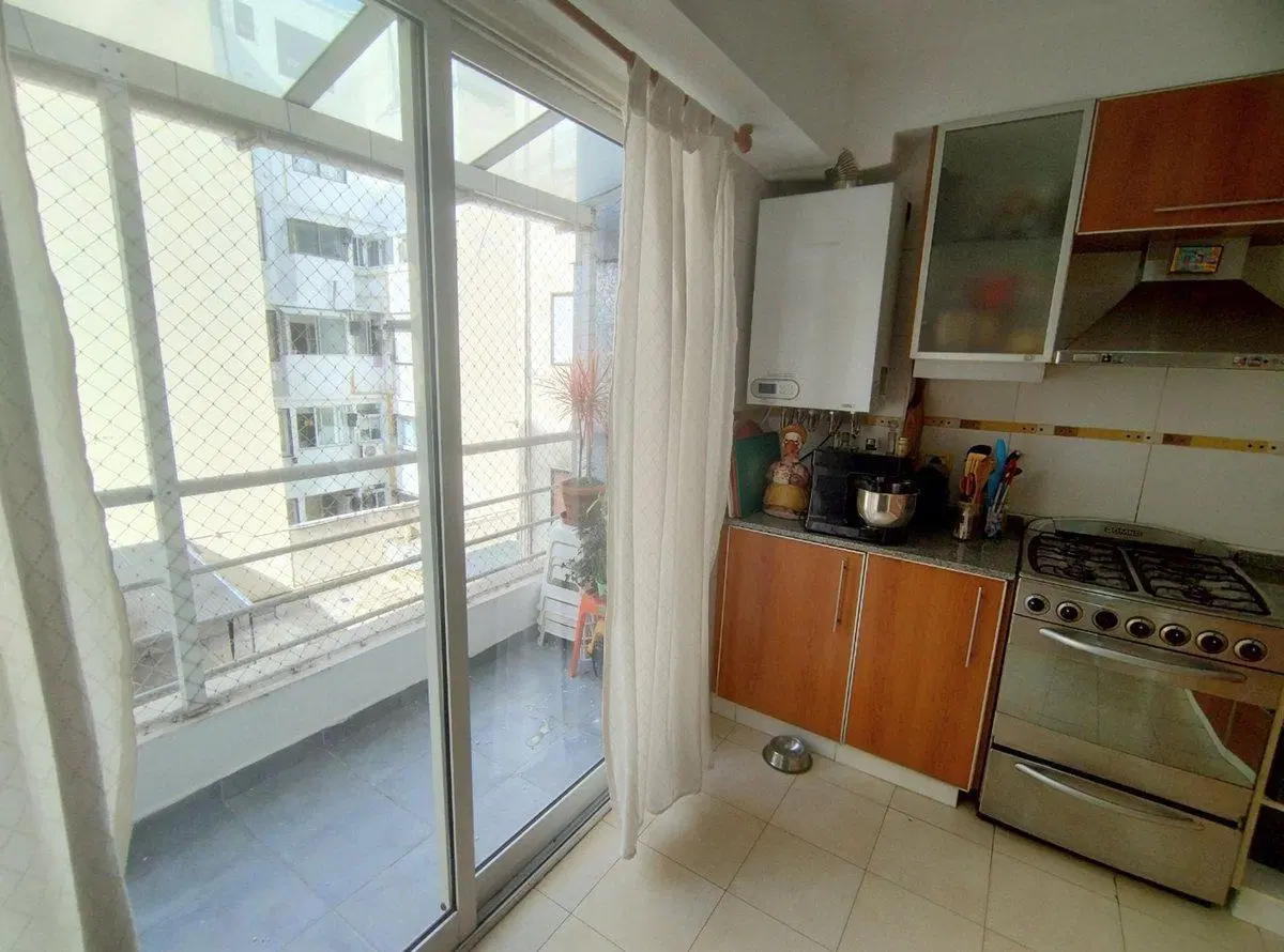 VENTA 2 AMB. IMPECABLE . 67 m². BALCON . CABALLITO 5