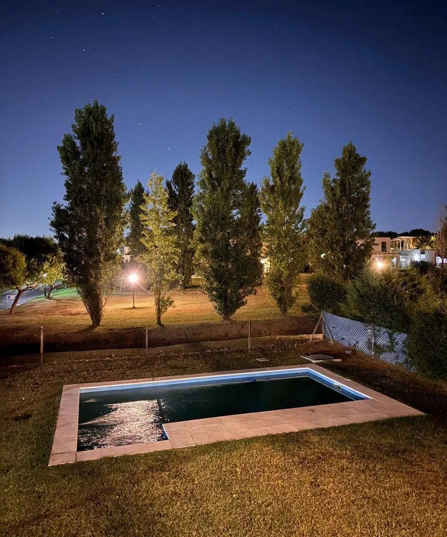 VENTA CASA 4 AMBIENTES PILAR DEL ESTE, PILETA 3