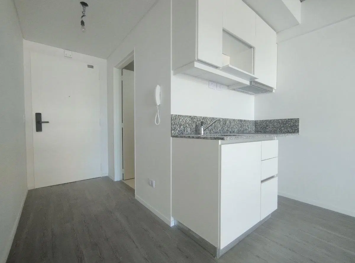 VENTA MONOAMBIENTE CON BALCON EN "MOCA2",BARRACAS. 5