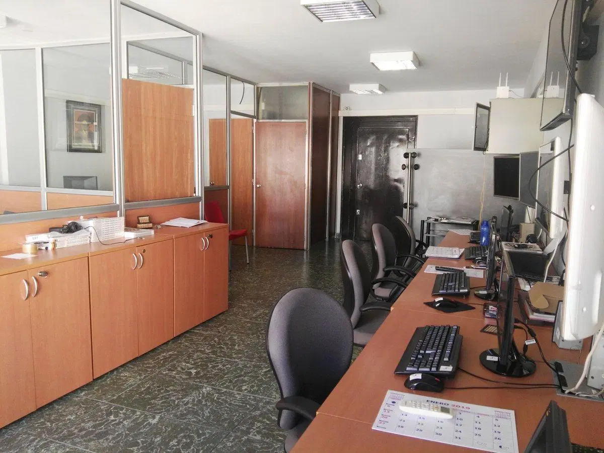 OFICINA + COCHERA VENTA MICROCENTRO 4