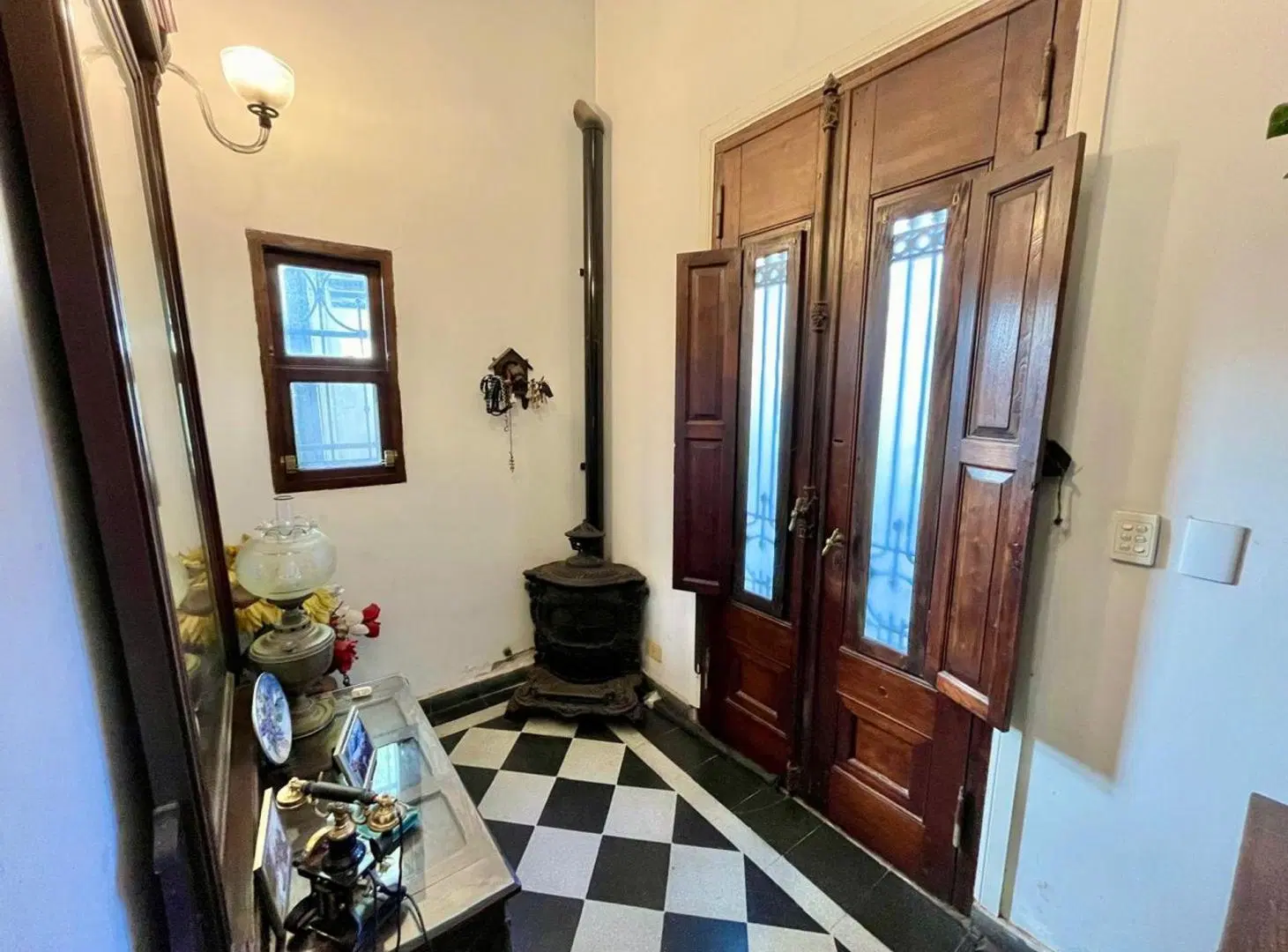 VENTA CASA 6 AMB EN VTE LOPEZ C/PILETA 5