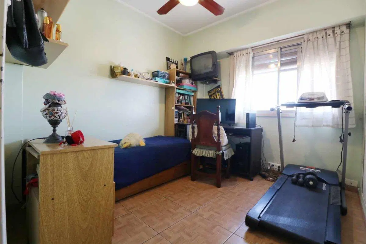 VENTA DEPTO 4 AMBIENTES, COCHERA, FRENTE, LUMINOSO 5