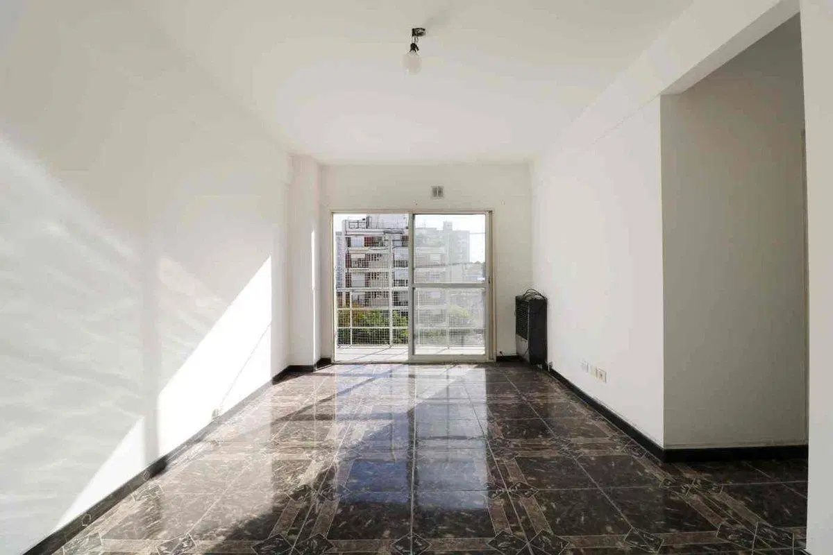 Venta dep. 3 amb Almagro, c/balc y coch. c/renta 2