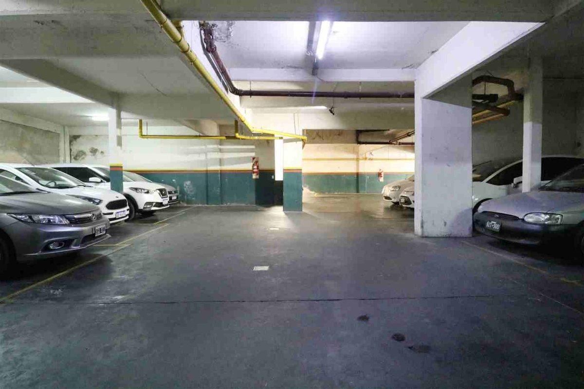 Venta dep. 3 amb Almagro, c/balc y coch. c/renta