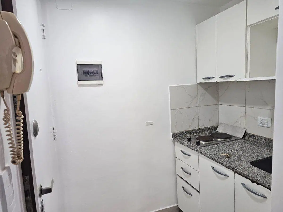 VENTA MONOAMBIENTE DIVISIBLE, IDEAL ESTUDIANTES 2