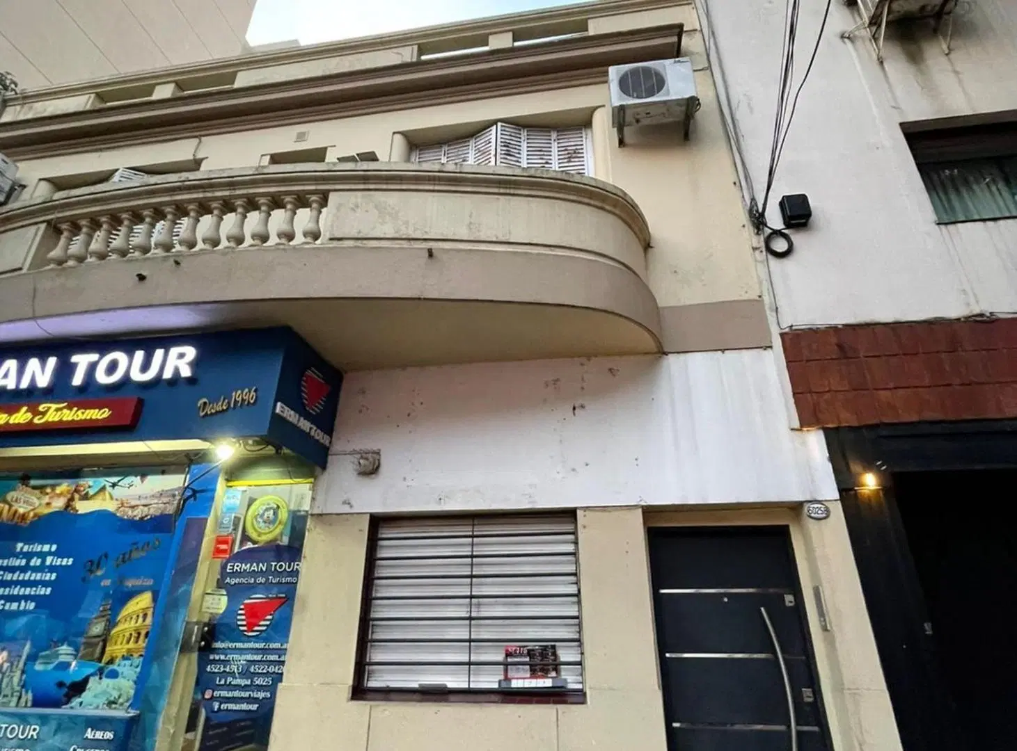 VENTA PH 4 AMB AL FRENTE A REFACCIONAR  V URQUIZA 5