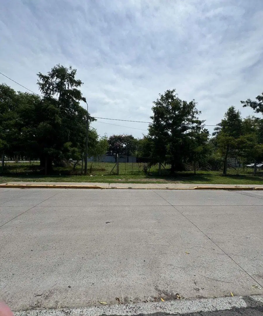 VENTA LOTE EMPRENDIMIENTO FRENTE AL RIO EN ZARATE 3