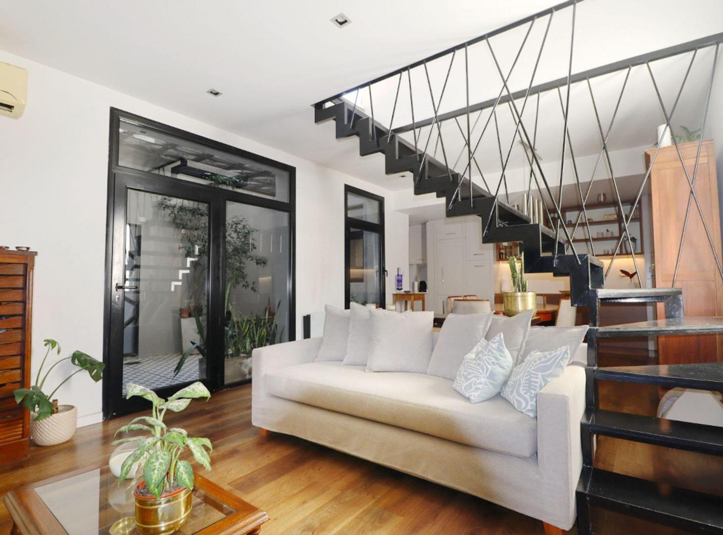 Venta PH 3 Amb + Patio + Terraza, TODO RECICLADO!!
