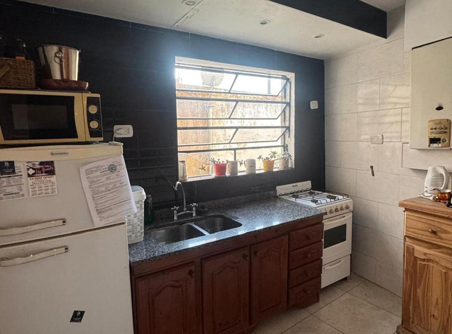 Foto de VENTA PH 3 AMB REFACCIONADO EN FLORES APTO CRÉDITO, imagen 1